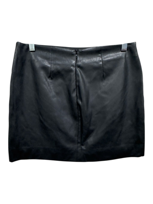 BlankNYC Size 27 Black Faux Leather Back Zip Envelope Skirt Black / 27