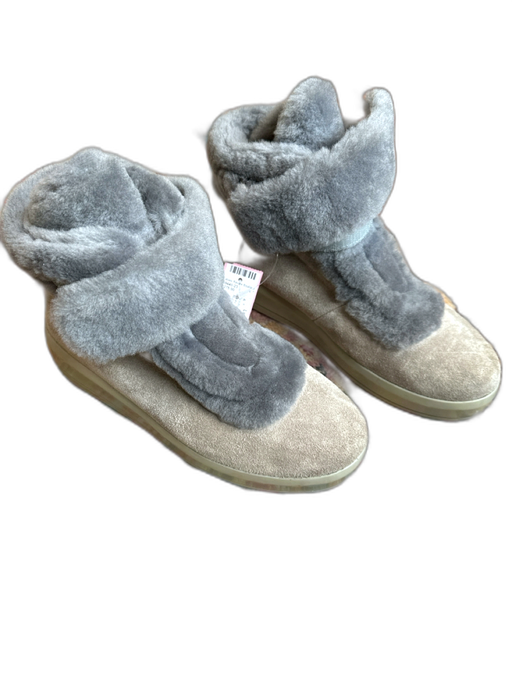 Prada Shoe Size 37.5 Gray Suede Faux Fur Lining Velcro Rubber Sole Boots Gray / 37.5