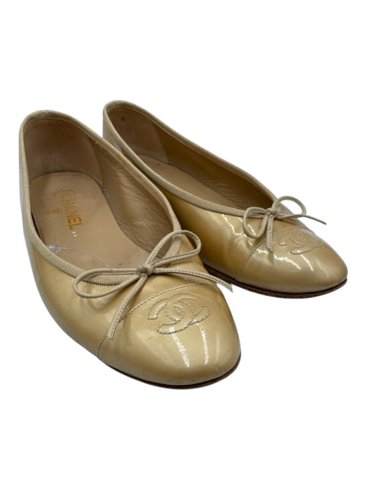Chanel Shoe Size 39 Gold Patent Leather Bow detail Logo Cap Toe Flats Gold / 39