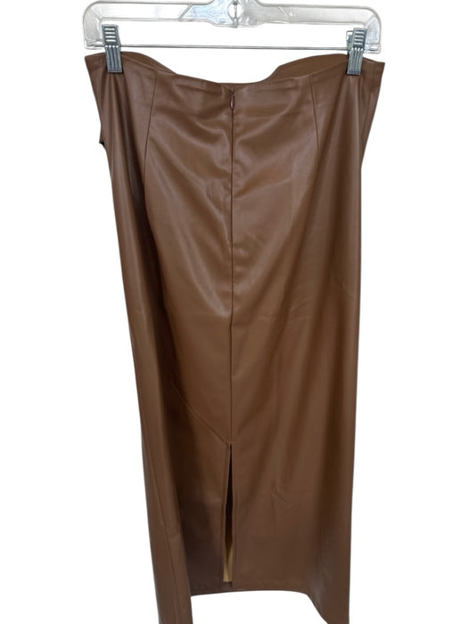 Commense Size L Brown Vegan Leather Back Zip Gathered Side Maxi Skirt Brown / L