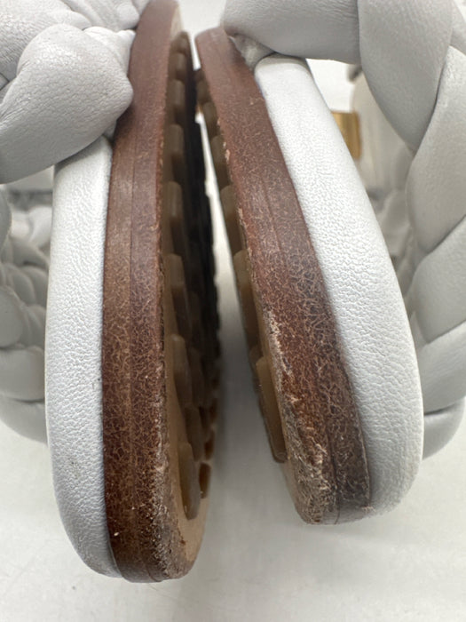 Bottega Veneta Shoe Size 39.5 White Leather Woven Gold Hardware Heel Sandals