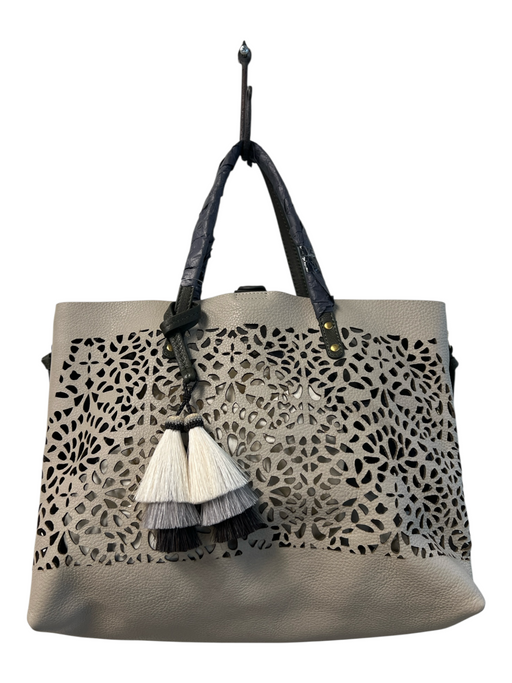 Kempton & Co Beige Leather Cutout Pattern Shoulder Strap Side Zip Bag Beige / Medium
