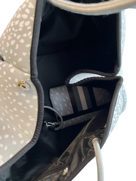 Dallas Hill Gray Shoulder Shraps Stripes Zebra Print Open Top Bag Gray