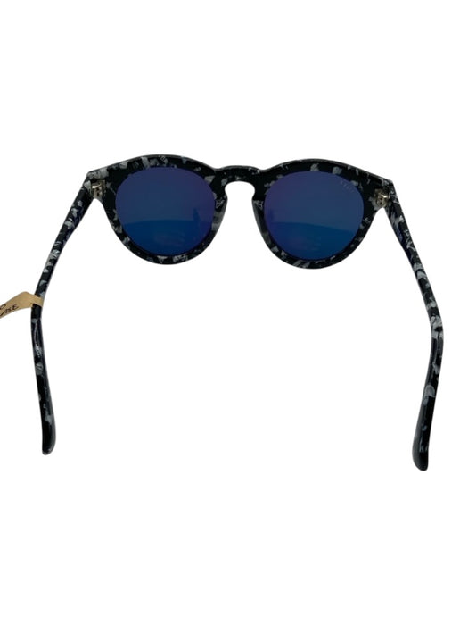 Diff Eyewear Black & White Acetate Polarized Wayfarer Sunglasses Black & White