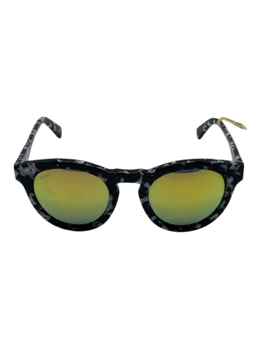 Diff Eyewear Black & White Acetate Polarized Wayfarer Sunglasses Black & White