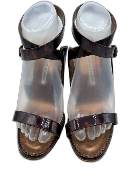 Manolo Blahnik Shoe Size 39 Brown & Black Patent Leather Toe Strap Cut Out Pumps Brown & Black / 39