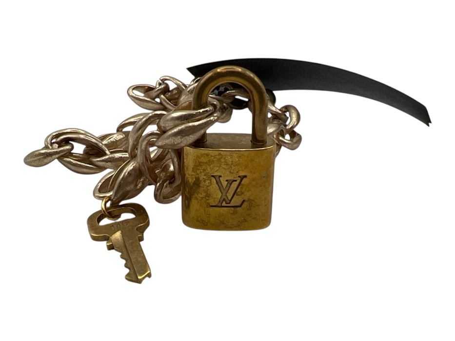 Louis Vuitton goldtone Metal Lock Key Lobster Clasp Chunky Necklace goldtone