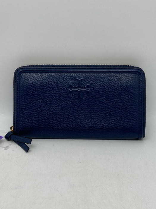 Tory Burch Navy Blue Leather Top Zipper Solid Accordian Wallets