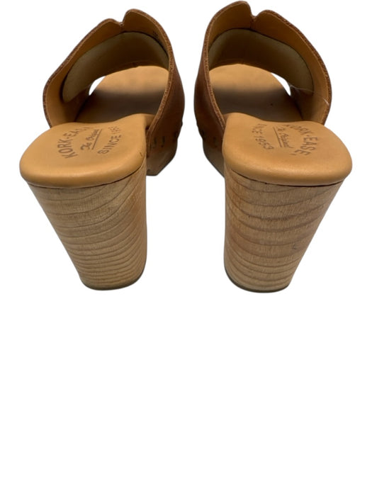 Kork-Ease Shoe Size 7 Beige & Brown Leather Wood Base Brass Studs Clog Mules Beige & Brown / 7