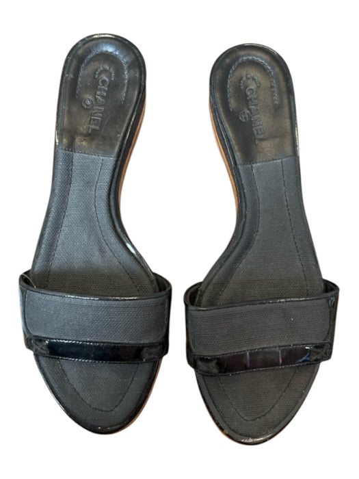 Chanel Shoe Size 38 Black & Tan Leather & Canvas Rubber Sole Wedge Mule Sandals Black & Tan / 38