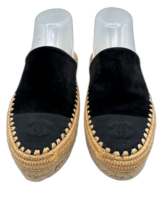Chanel Shoe Size 39 Black & Beige Suede Espadrille Mule Closed Toe Cap Toe Flats Black & Beige / 39