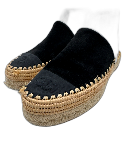 Chanel Shoe Size 39 Black & Beige Suede Espadrille Mule Closed Toe Cap Toe Flats Black & Beige / 39