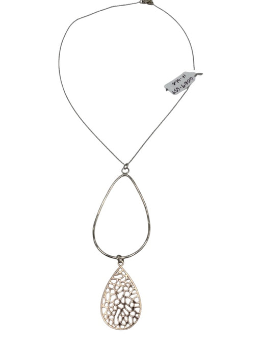 Silver Tone 925 Sterling Teardrop Pendant Chain Layered Detail Necklace Silver Tone