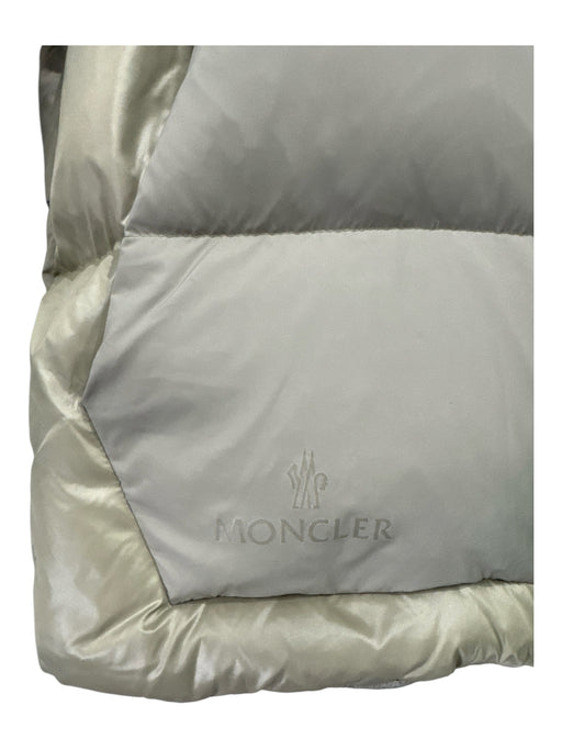 Moncler Size 2/M Light olive Polyester Puffer Zip Front Hood Jacket Light olive / 2/M