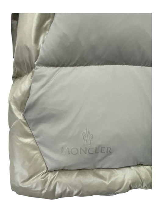 Moncler Size 2/M Light olive Polyester Puffer Zip Front Hood Jacket Light olive / 2/M