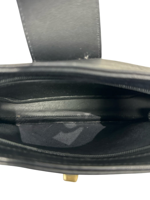 Coach Black Leather goldtone hardware Twist Close Bag Black