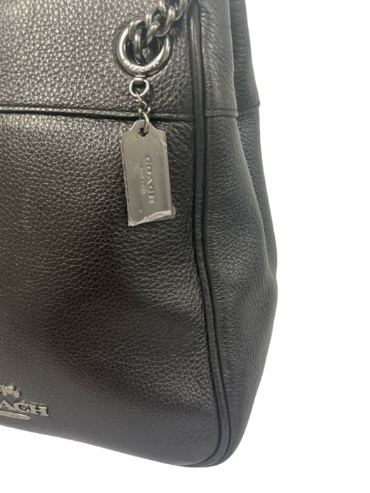 Coach Black Pebbled Leather Shoulder Bag Zip Close silver hardware Bag Black / S/M