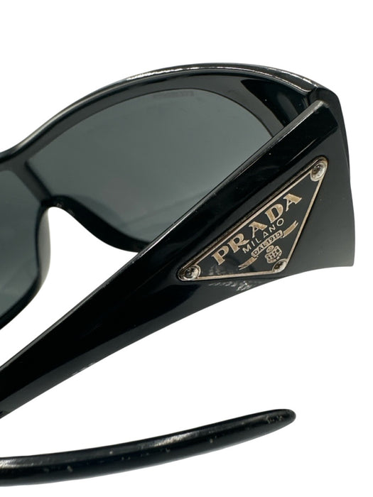 Prada Black Acetate Shield Style Logo Detail Tinted Lens Sunglasses Black