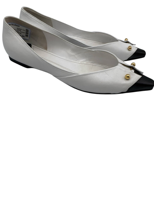 Chanel Shoe Size 39 Black & White Leather Upper Gold Tone Details Flat Pumps Black & White / 39