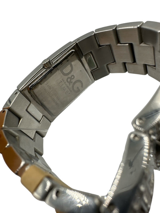 D&G Dolce & Gabbana Silver & Clear Stainless steel Rhinestone Clasp Watches Silver & Clear