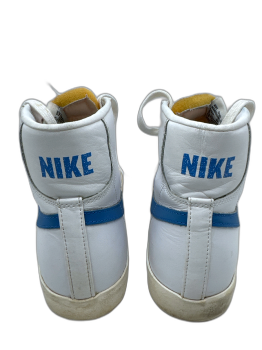 Nike Shoe Size 10 White & Blue Leather Solid Sneaker Men's Shoes White & Blue / 10