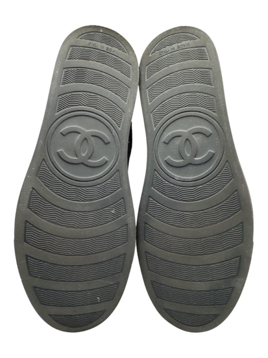 Chanel Shoe Size 39.5 Charcoal Gray & Black Leather Low Top Box Inc. Sneakers Charcoal Gray & Black / 39.5