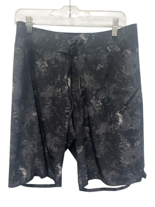 Lululemon Size Est L Black & White Synthetic Camo Athletic Waist Tie Shorts Black & White / Est L