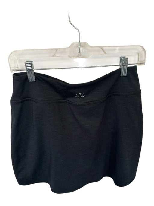 Beyond Yoga Size L Black Waist Band Slit Athletic Skort Black / L