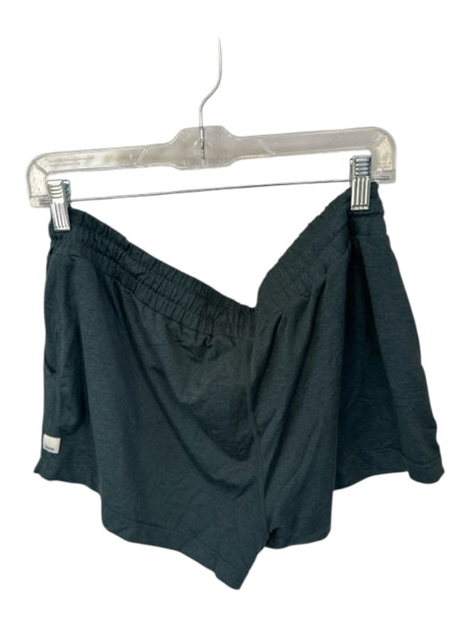 Vuori Size XL Army Green Drawstring Waist Zip Pockets Athletic Shorts Army Green / XL