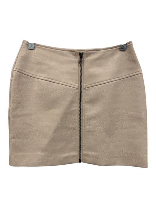 ASTR Size XS Cream PU Leather Zip Front Mini Skirt Cream / XS