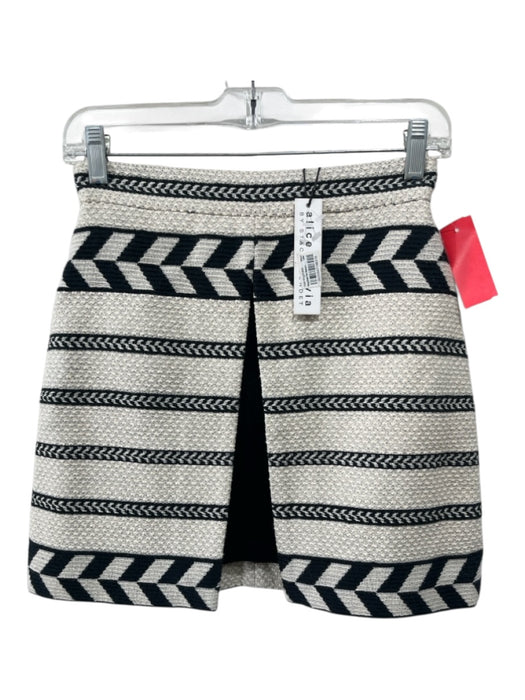 Alice & Olivia Size 2 B&W Cotton Blend Zip & Hook Closure Chevron Tweed Skirt B&W / 2