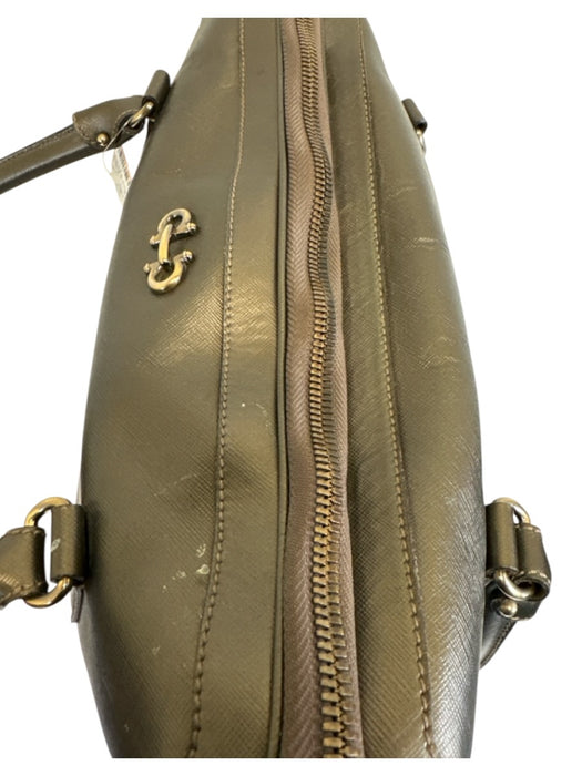 Salvatore Ferragamo Pewter Leather Zip Close Rolled Handle Padlock Shoulder Bag Pewter / M