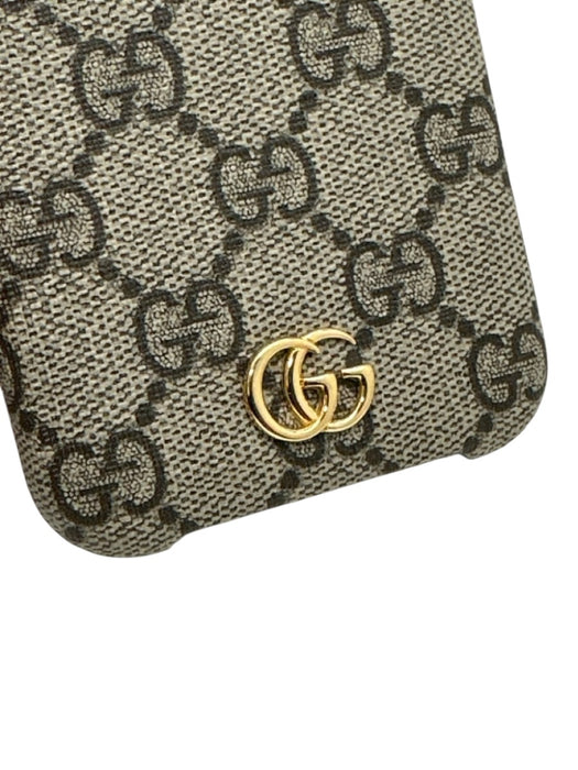 Gucci Beige & Brown Coated Canvas Guccissima GG Logo Gold Tone Accent Phone Case Beige & Brown