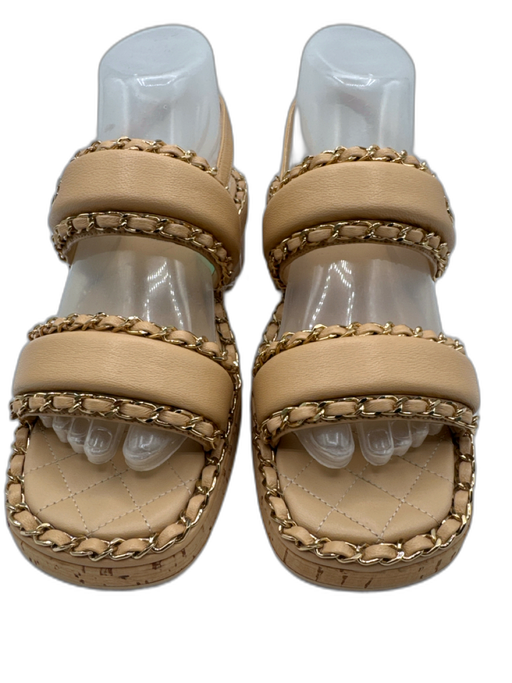 Chanel Shoe Size 38 Tan & Gold Leather Chain Detail Square Toe Sandals Tan & Gold / 38