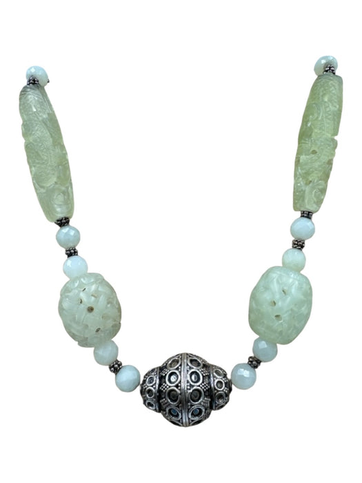 No Brand Light Green & Silver 925 Sterling Silver Carved Ornate Stone Necklace Light Green & Silver
