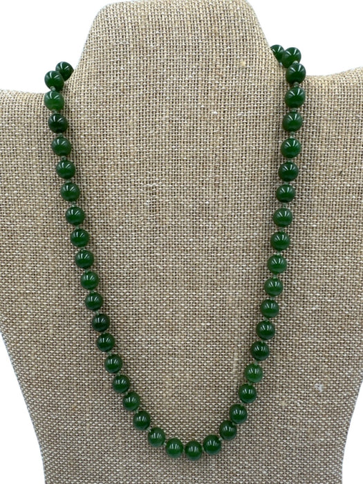 No Brand Green Stone Beads Jade 14k Gold Clasp Necklace Green