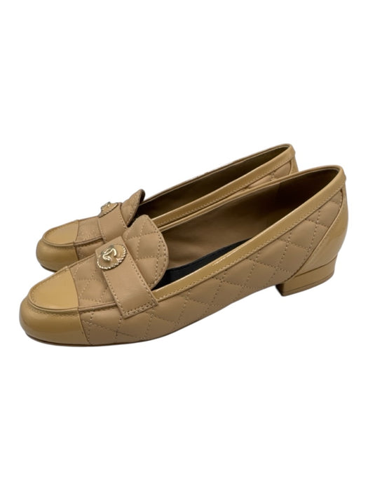 Chanel Shoe Size 38 Tan Beige Lambskin Leather Quilted Patent Toe Logo Loafers Tan Beige / 38