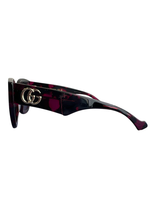 Gucci Fushcia & Black Spotted Modified Cat Eye Logo Wide arm Sunglasses Fushcia & Black