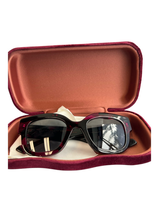 Gucci Fushcia & Black Spotted Modified Cat Eye Logo Wide arm Sunglasses Fushcia & Black