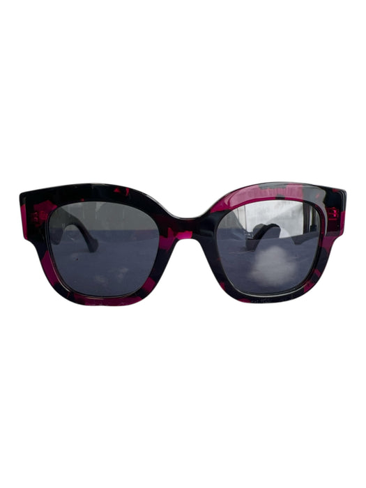 Gucci Fushcia & Black Spotted Modified Cat Eye Logo Wide arm Sunglasses Fushcia & Black