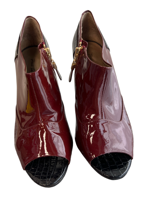 Pour la Victoire Shoe Size 6.5 Maroon & Black Patent Leather Peep Toe Booties Maroon & Black / 6.5