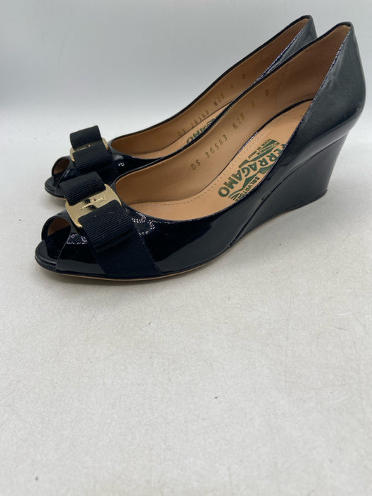 Salvatore Ferragamo Shoe Size 6 Black Patent Leather Peep Toe Bow Wedge Pumps