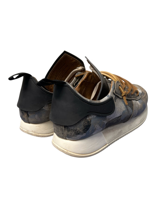 Esse Ut Esse Shoe Size 37 Gray & Silver Leather Suede Camoflage Almond Toe Shoes Gray & Silver / 37