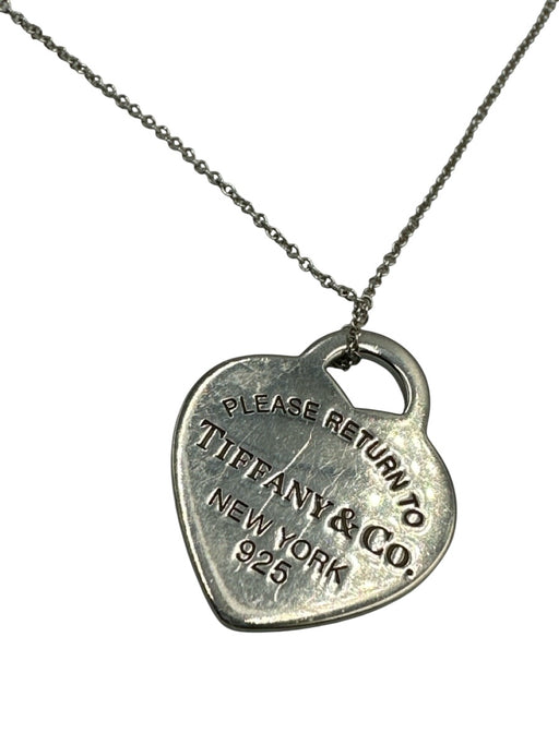 Tiffany & Co. Silver Sterling Silver 925 Heart Dainty Pendant Necklace Silver