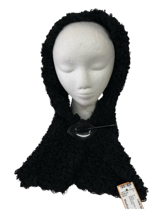 Black & Brown Boucle Knit pin detail scarf Black & Brown / Medium