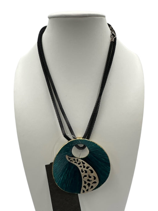 Museo Del Oro Colombia Gold, Black & Blue Gold Tone Metal Hammered Necklace Gold, Black & Blue