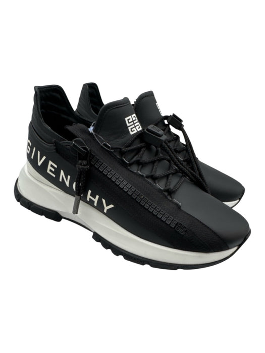 Givenchy Shoe Size 37.5 Black & White Leather Upper Zipper Detail Sneakers Black & White / 37.5