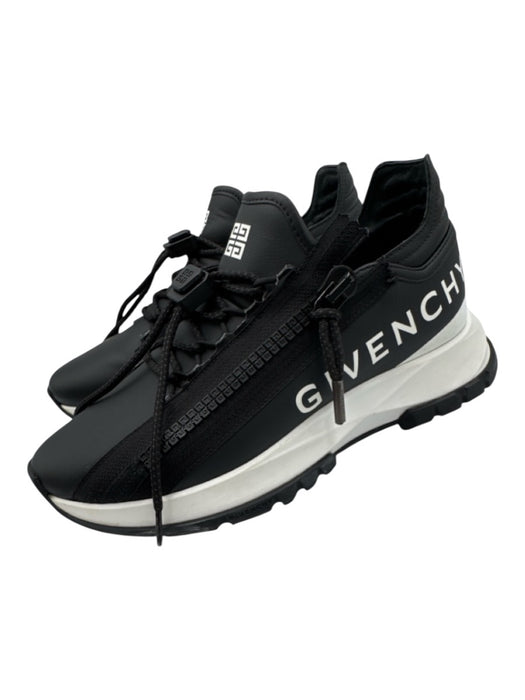 Givenchy Shoe Size 37.5 Black & White Leather Upper Zipper Detail Sneakers Black & White / 37.5