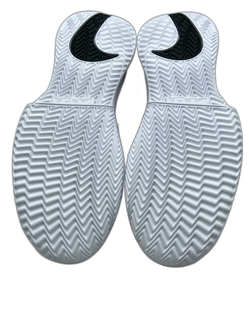 Nike Shoe Size 10 Black & White Synthetic Rubber Sole Swoosh Lace Up Sneakers Black & White / 10