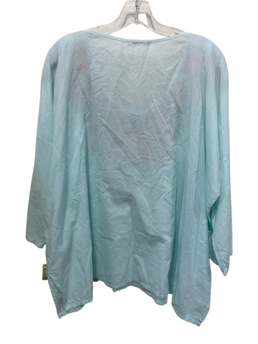 Johnny Was Size L Light Blue & Multi Cotton 3/4 Sleeve Floral Embroidery Top Light Blue & Multi / L